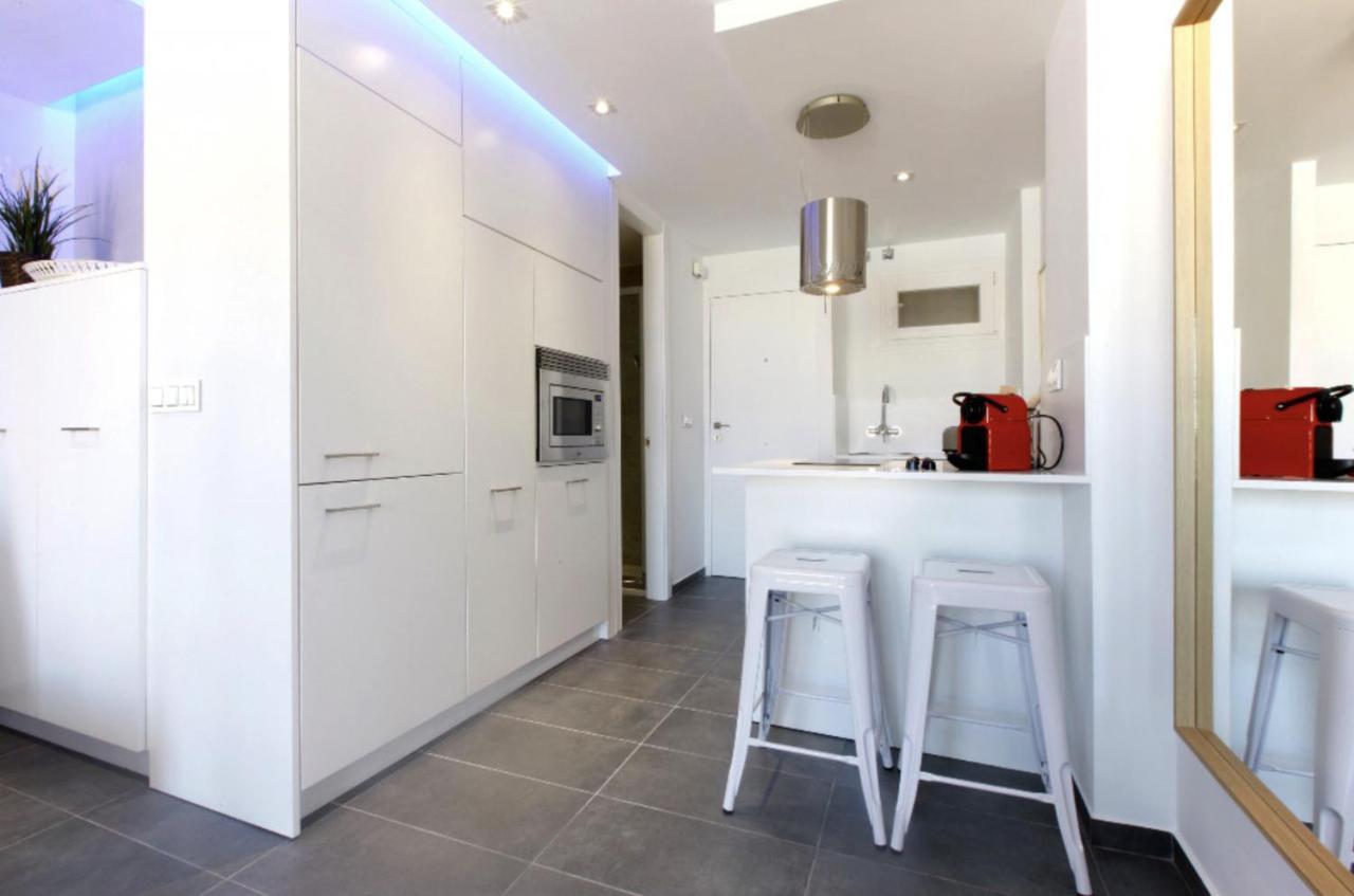Precioso Apartamento Con Vistas Al Mar Y Piscinas Benalmádena Eksteriør bilde