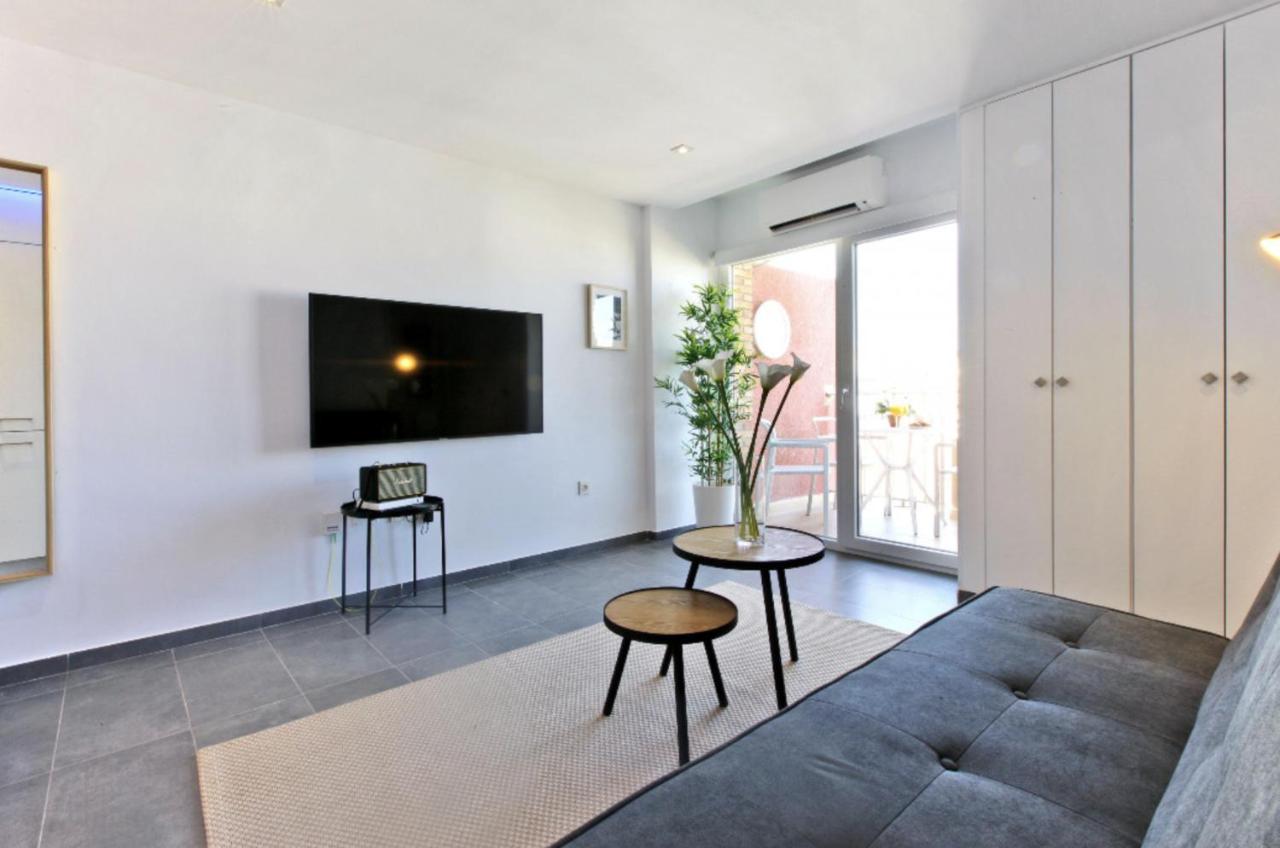 Precioso Apartamento Con Vistas Al Mar Y Piscinas Benalmádena Eksteriør bilde