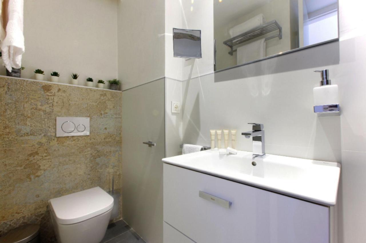 Precioso Apartamento Con Vistas Al Mar Y Piscinas Benalmádena Eksteriør bilde
